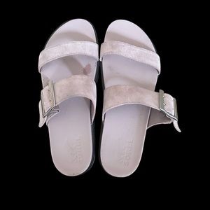 COPY - Sorel 2 Strap Buckle sandals in Lavender Nubuck, size 9 Women’s, 40 EU